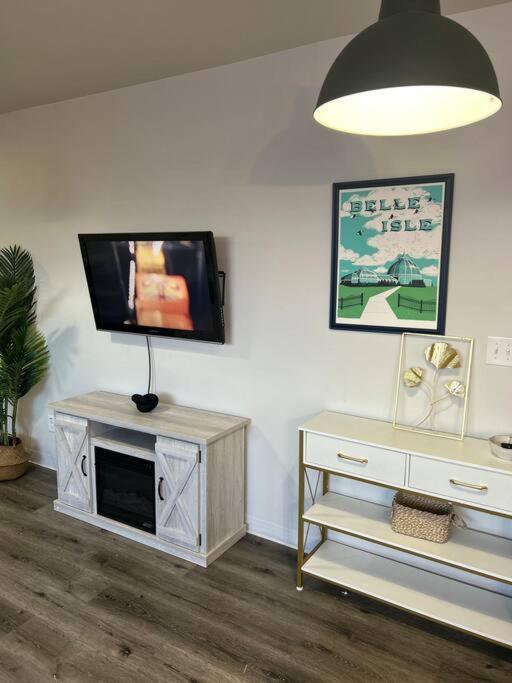 Modern Loft!/Free Parking/Long Stay Friendly! 底特律 外观 照片